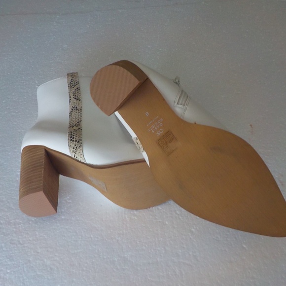 NEW White Boots w/Strip - Picture 7 of 7